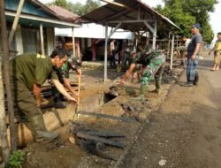 Pembersihan Drainase dan Gorong-Gorong, Koramil Juai Ajak Warga Bersatu