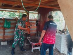 Babinsa Koramil 06/Teunom Bantu Proses Pengeluaran Ampas Minyak Nilam