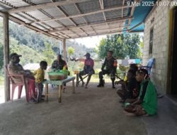 Koramil 1808-06/Neney Pererat Silaturahmi dengan Warga Kampung Wama melalui Komsos
