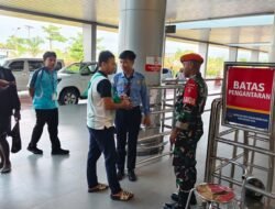 Prajurit Yonko 465 Kopasgat Amankan Bandara Mozes Kilangin Tersibuk di Wilayah Paling Timur Indonesia
