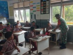 Pendistibusian Makan Gratis di Sekolah, Didampingi Babinsa Koramil 04/Krueng Sabee