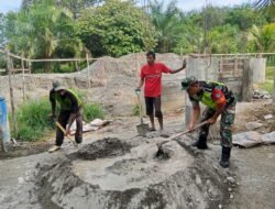 Manunggal Bersama Rakyat, Babinsa Posramil 06 / Bubon Gotong Royong Bangun Rumah Warga