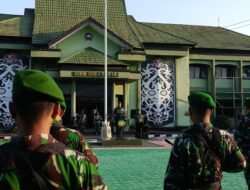 Upacara Bendera di Kodim 1010/Tapin: Letkol Inf Dimas Yamma Putra Tanamkan Jiwa Patriotisme dan Kebangsaan