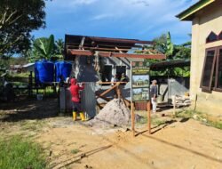 TNI dan Rakyat Bersatu Padu dalam Rehab MCK Masjid Al-Muhajirin TMMD Ke-124