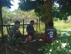 Pendekatan yang Persuasif, Babinsa Tanah Tubuh Lakukan Komsos Efektif dengan Warga Binaan