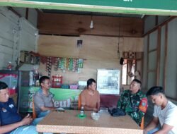 Komsos Media Bagi Babinsa Koramil 02/Woyla, untuk Jalin Silaturahmi Bersama Warga di Wilayah Binaanya