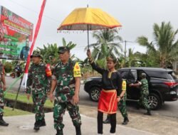 Tarian Tepung Tawar Sambut Kedatangan Tim Wasev TMMD di Nunukan