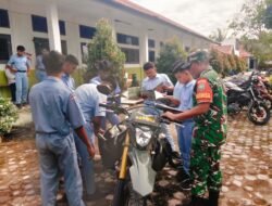 Literasi Sampai Ke Desa: Babinsa Koramil 05/Panga Hadirkan Motor Pintar, Kobarkan Semangat Membaca di SMKN 1 Panga