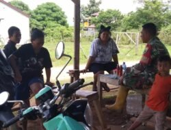 Pererat Silaturahmi, Babinsa Koramil Warmare Melaksanakan Anjangsana Bersama Warga Binaannya