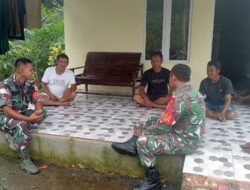 Babinsa 11/Simpang Hilir Ajak Warga Jaga Kebersihan Lingkungan Melalui Komsos
