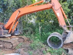 Kodim 0911/Nunukan Manfaatkan Truk dan Ekskavator untuk Rampungkan Gorong-gorong TMMD 124