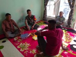 Babinsa Posramil 05/PC Silaturahmi dan Gelar Komsos Bersama Warga di Desa Menuang Kinco”