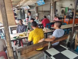 Babinsa Koramil 07/ Johan Pahlawan Laksanakan Komsos dengan Masyarakat Desa Blang Brandang