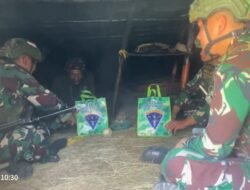 Satgas Yonif 614/RJP Bagikan Sembako kepada Warga di Perbatasan Papua