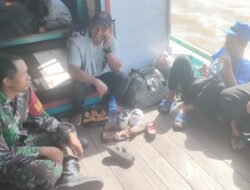 Melalui Komsos Babinsa Pulau Maya Karimata Ingatkan Penumpang Kapal Untuk Waspadai Cuaca Ekstrem
