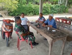 Babinsa Pos Ramil Indra Jaya Ajak Warga Teumareum Jaga Kekompakan dan Gotong Royong Membangun Kampung