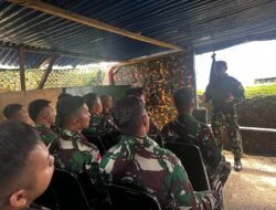 Dansatgas Yonif 614/RJP Kunjungi Pos Karubaga, Berikan Semangat dan Penghargaan