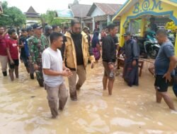Banjir Kepung Kecamatan Bacan, Dandim 1509/Labuha Terjun Langsung Lakukan Peninjau dan Kerahkan Prajurit