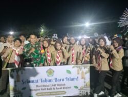 Babinsa Lakukan Pengamanan Pawai Obor dalam Menyambut Tahun Baru Islam 1 Muharram Tahun 1447 H/2025 M