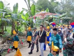 Kodim 1001/HSU-BLG Berpartisipasi dalam Panen Raya Ikan Patin di Balangan