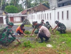 Kodim 1001/HSU-BLG Gelar Karya Bakti Bersihkan Vihara Darmaratana dalam Rangka HUT ke-67 Kodam VI/Mulawarman