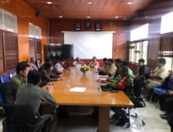 Satgas Kopasgat Hadiri Rapat Evaluasi Penanganan Penyakit Sosial di Pegunungan Bintang