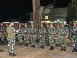 Amankan Kota Merauke, Puluhan Personel TNI Turun Patroli Tengah Malam