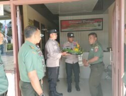 TNI dan Polri Bersinergi: Koramil Kodim 1010/Tapin Kunjungi Polsek dalam Rangka HUT Bhayangkara ke-79