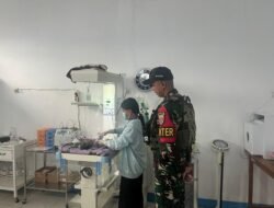 Satgas Yonif 614/RJP Bantu Evakuasi Ibu Hamil: Proses Persalinan Berjalan Lancar