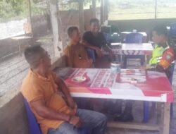 Sertu Mukhlis Laksanakan Komsos dengan Warga Blang Makmur