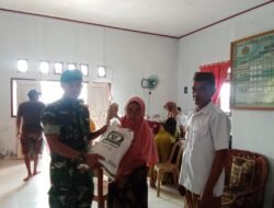 Babinsa Dampingi Penyaluran Bantuan Beras CBP untuk Masyarakat Desa Pangi