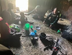 Satgas Yonif 614/RJP Lakukan Komsos dengan Tokoh Masyarakat di Kampung Balingga