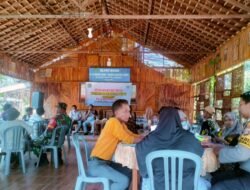 Babinsa Hadiri Musyawarah Desa dan Penyuluhan Hukum di Desa Bitahan Baru