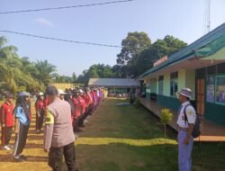 Babinsa Koramil 10/Sandai Melakasanakan Pelatihan Paskibraka Tingkat Kecamatan di Wilayah Binaan