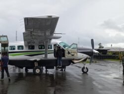 Kopasgat Bantu Wujudkan Bandara Kenyam yang Aman dan Tertib