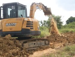 Akses Ekonomi Terbuka: TMMD ke-125 Perbaiki Jalan Vital di Kutai Timur