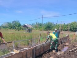 Sesulit Apapun Kondisi Masyarakat, Tangan Babinsa Koramil 04/Meureubo Selalu Siap dan Sigap Membantu