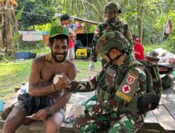 Pelayanan Kesehatan Gratis dari Satgas Yonif 614/RJP, Wujud Kepedulian terhadap Masyarakat Papua