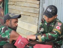 Satgas Yonif 614/RJP Berikan Pelayanan Kesehatan untuk Meningkatkan Kesejahteraan Masyarakat