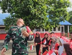 Babinsa Semangatkan Murid SDN Baruh Penyambaran 2 dengan Kegiatan Bertema Kemerdekaan