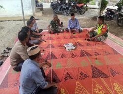 Babinsa Koramil 09/Samatiga Hadiri Kenduri Hari Kelima Meninggalnya Orang Tua Keucik Mesjid Baro