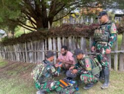 Kepedulian Satgas Yonif 614/RJP: Pengobatan Gratis untuk Masyarakat Desa Numbokawi