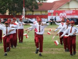 Siswa SD Tampil Energik dalam Joget Komando di Peringatan HUT RI ke-80 di HSU