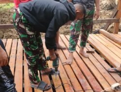 Gotong Royong Prajurit dan Rakyat Wujudkan Jembatan Harapan di Kutai Timur