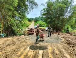 Jembatan Kayu Ulin TMMD Kokoh Hubungkan Desa ke Kota Bontang