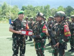 Danrem 172/PWY Lepas Satgas Pamtas RI-PNG Yonif 614/RJP, Berikan Penghargaan atas Dedikasi