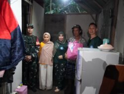 Babinsa Koramil 1001-04/Batumandi Dampingi Ibu Bupati Balangan Tinjau Rumah Warga yang Membutuhkan