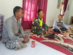 Babinsa Koramil 02/Woyla, Melaksanakan Komsos dengan Tokoh Masyarakat di Wilayah Binaan