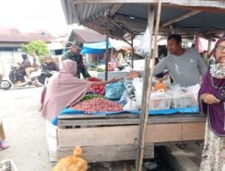 TNI Awasi Stabilitas Harga Pangan di Abdya melalui Babinsa
