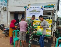 Babinsa 1203-03/Kendawanan Gelar Pasar Murah, Bantu Warga Dapatkan Beras SPHP Terjangkau